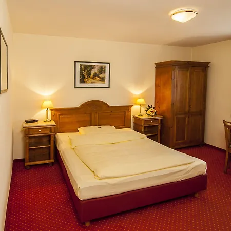 فندق Bockshaut 3*